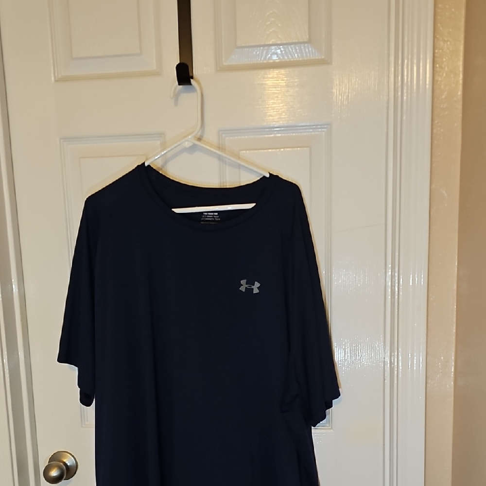 Under Armour Navy Blue Short Sleeve Tee